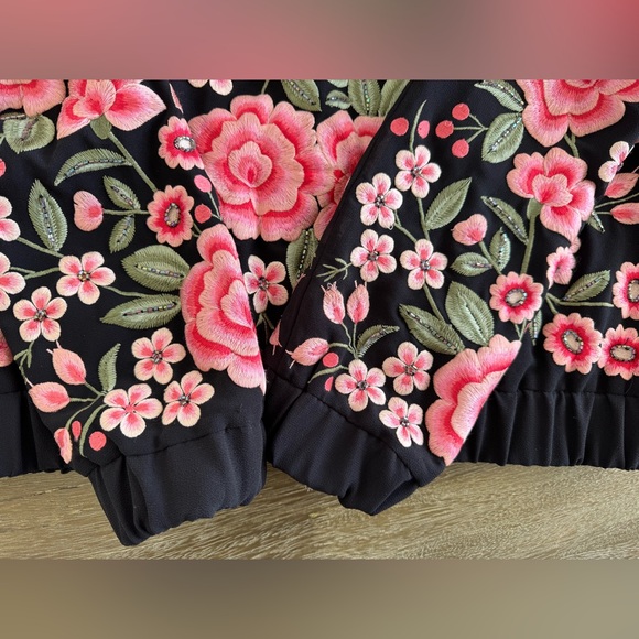 Needle & Thread Embroidered Rose Bomber Floral Crepe Jacket Size US 8 - Picture 13 of 16